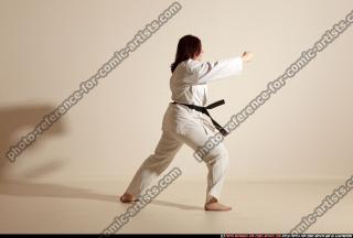 2011 10 MICHELLE SMAX KARATE POSE5 110