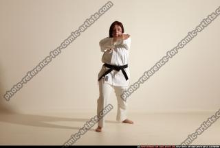 2011 10 MICHELLE SMAX KARATE POSE5 25