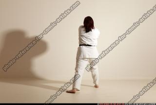 2011 10 MICHELLE SMAX KARATE POSE5 88