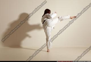 2011 10 MICHELLE SMAX KARATE POSE6 110