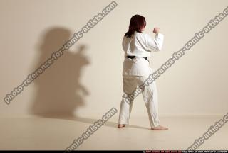 2011 10 MICHELLE SMAX KARATE POSE6 115