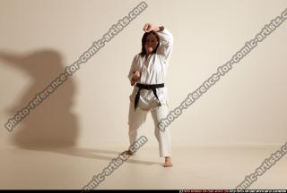 2011 10 MICHELLE SMAX KARATE POSE6 12