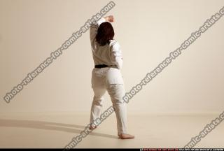 2011 10 MICHELLE SMAX KARATE POSE6 72