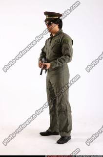 2011 10 LIAM SOLDIER GUARDING AK 01