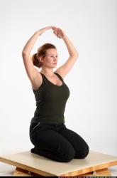 Woman Adult Average White Fitness poses Kneeling poses Sportswear