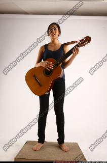 naomi-playing-guitar