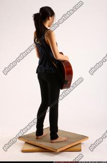 naomi-playing-guitar