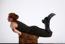 nadiya-fitness-stretch-pose-box