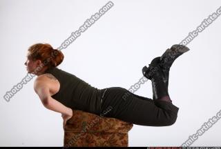 nadiya-fitness-stretch-pose-box