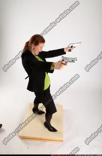 nadiya-dual-pistols-pose3
