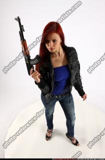 2013 06 NINA AK-47 POSE1 00 A