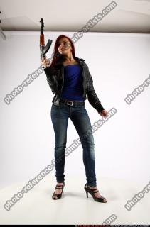 2013 06 NINA AK-47 POSE1 00 C