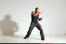 Smax-streetfighter-knife-front-stab