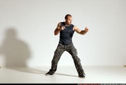 Smax-streetfighter-knife-front-stab