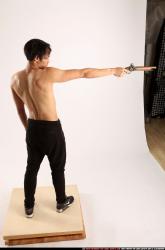 keiji-aiming-shooting-flintlock1