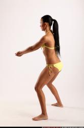 katerinerine-bikini-voleyball-pose1