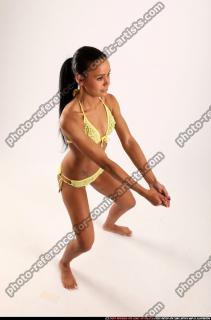 katerinerine-bikini-voleyball-pose1