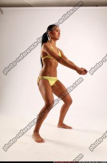 katerinerine-bikini-voleyball-pose1