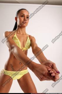 katerinerine-bikini-voleyball-pose1