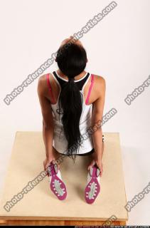 2014 11 KATERINE YOGA POSE3 06 A