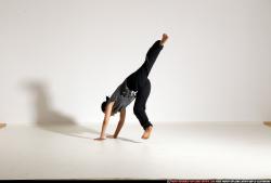 smax-angelica-dance-small-handstand