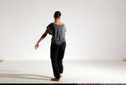 smax-angelica-dance-small-handstand