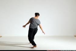 smax-angelica-dance-small-handstand