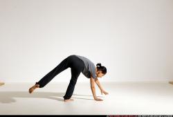 smax-angelica-dance-small-handstand