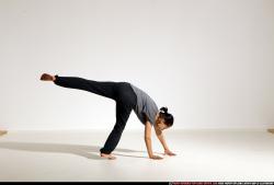 smax-angelica-dance-small-handstand