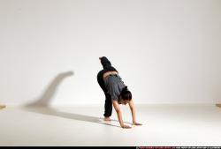 smax-angelica-dance-small-handstand