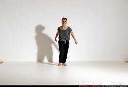 smax-angelica-dance-small-handstand