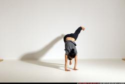 smax-angelica-dance-small-handstand