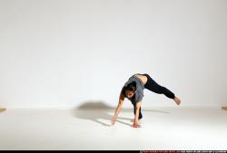 smax-angelica-dance-small-handstand