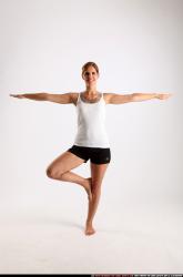 amy-yoga-pose5