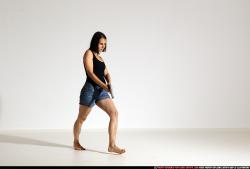 smax-angelica-pistol-jump