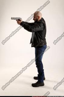 2015 04 ROSS PISTOL POSE2 01