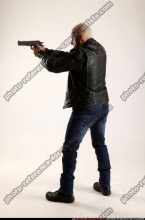 2015 04 ROSS PISTOL POSE2 02