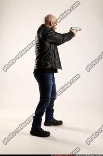 2015 04 ROSS PISTOL POSE2 06