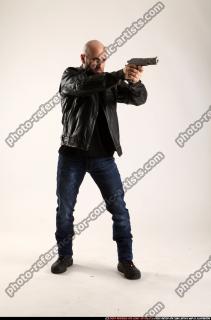 2015 04 ROSS PISTOL POSE2 08