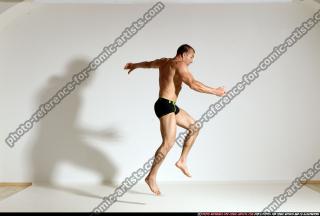 smax-streetfighter-spider-man-jump2