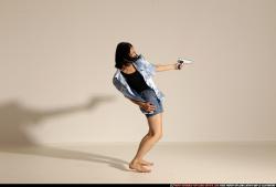 smax-angelica-pistol-shoulder-hit