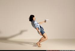 smax-angelica-pistol-shoulder-hit