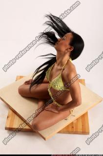 2015 06 KATERINE BIKINI FLYING HAIR 01 A