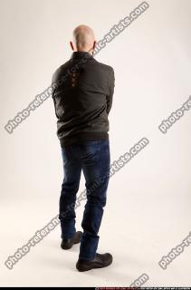 2015 06 ROSS PISTOL POSE5 04