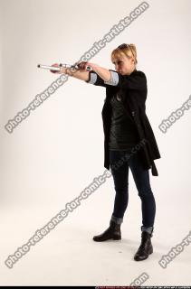 2015 07 RACHEL DUAL PISTOLS POSE2 01 B