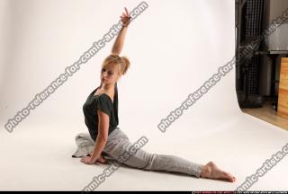 2015 08 RACHEL BALLET POSE4 01