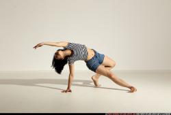 smax-angelica-yoga-camatkarasana-pose