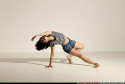 smax-angelica-yoga-camatkarasana-pose