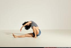 smax-angelica-yoga-camatkarasana-pose