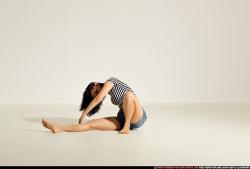 smax-angelica-yoga-camatkarasana-pose